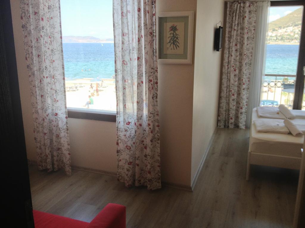 Nemrut Bay Otel Yenifoca Pokój zdjęcie